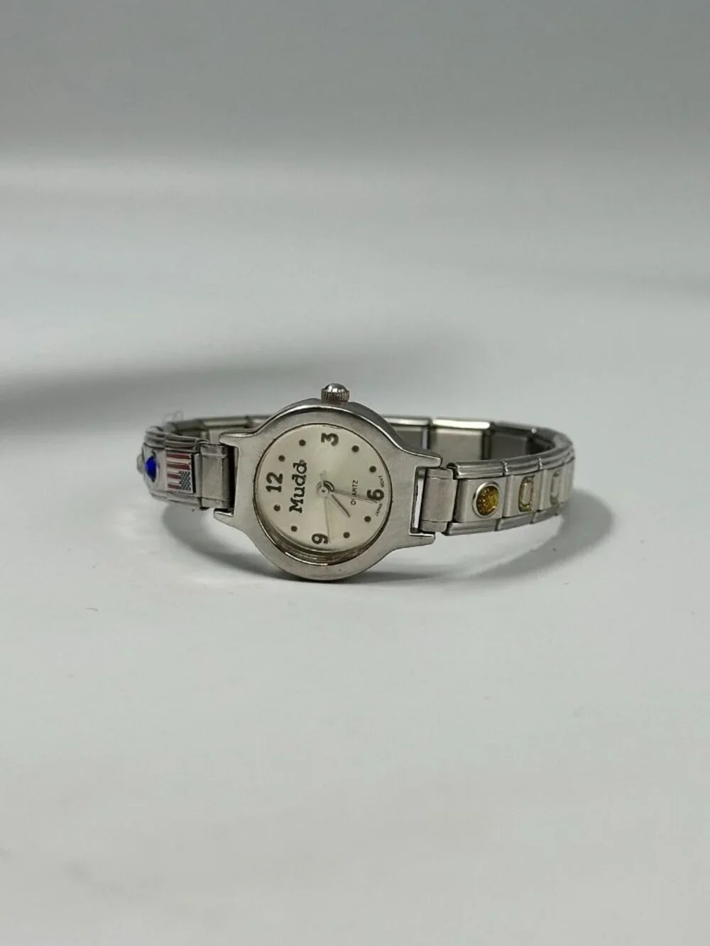Mudd Watch Womens Silver Tone Italian Charms Stretch Expansion Band Y2K 7.5